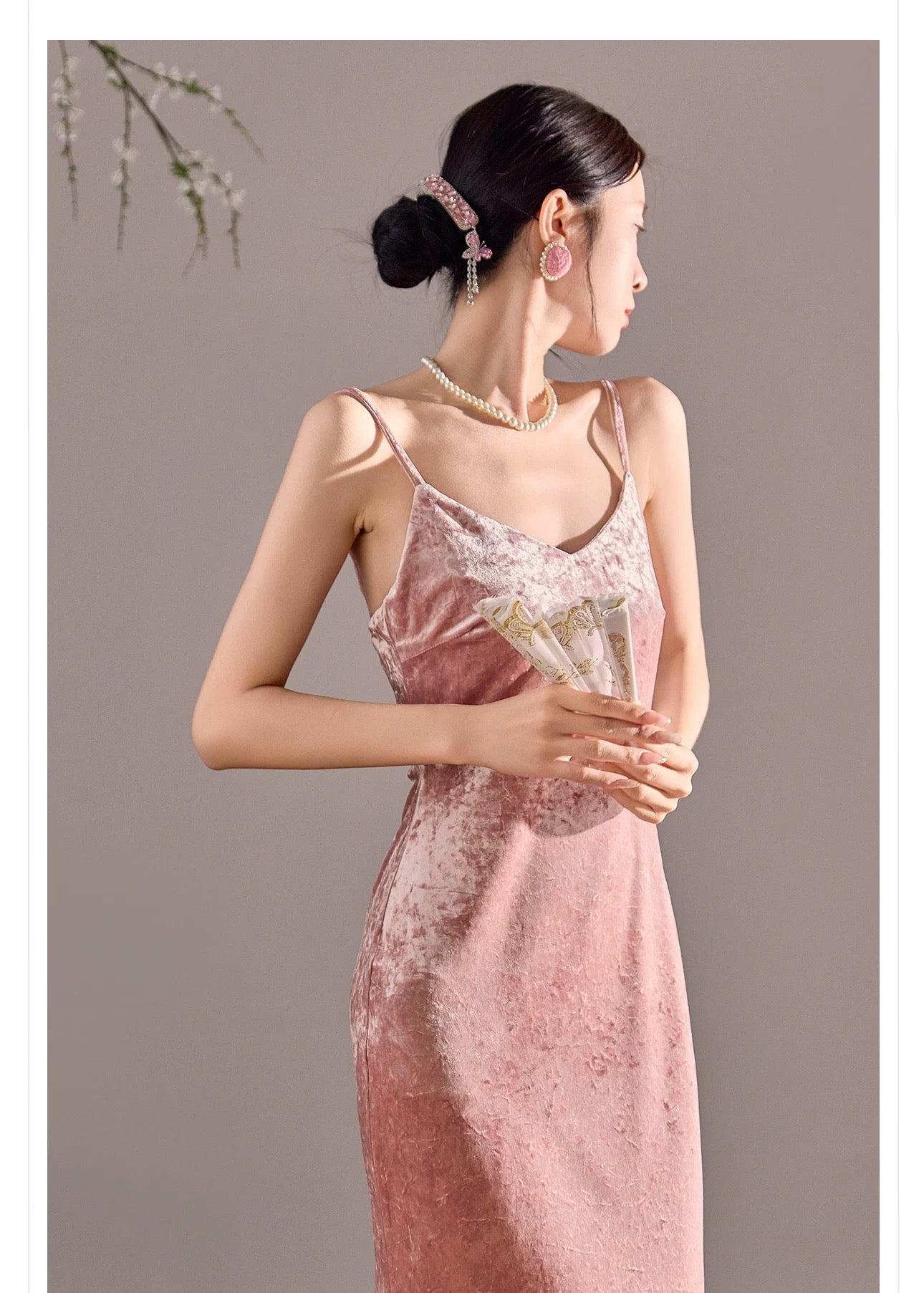 Layali Rose Velvet Dress