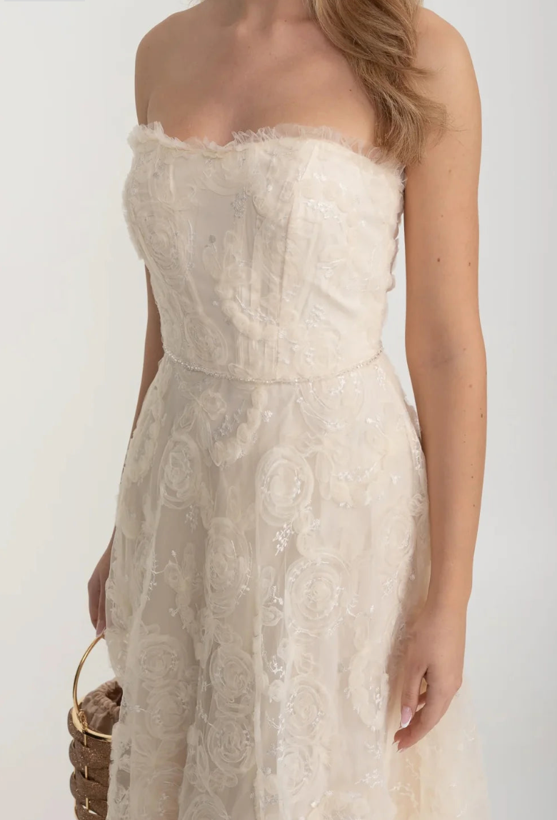 Dress “Ivory Whisper”