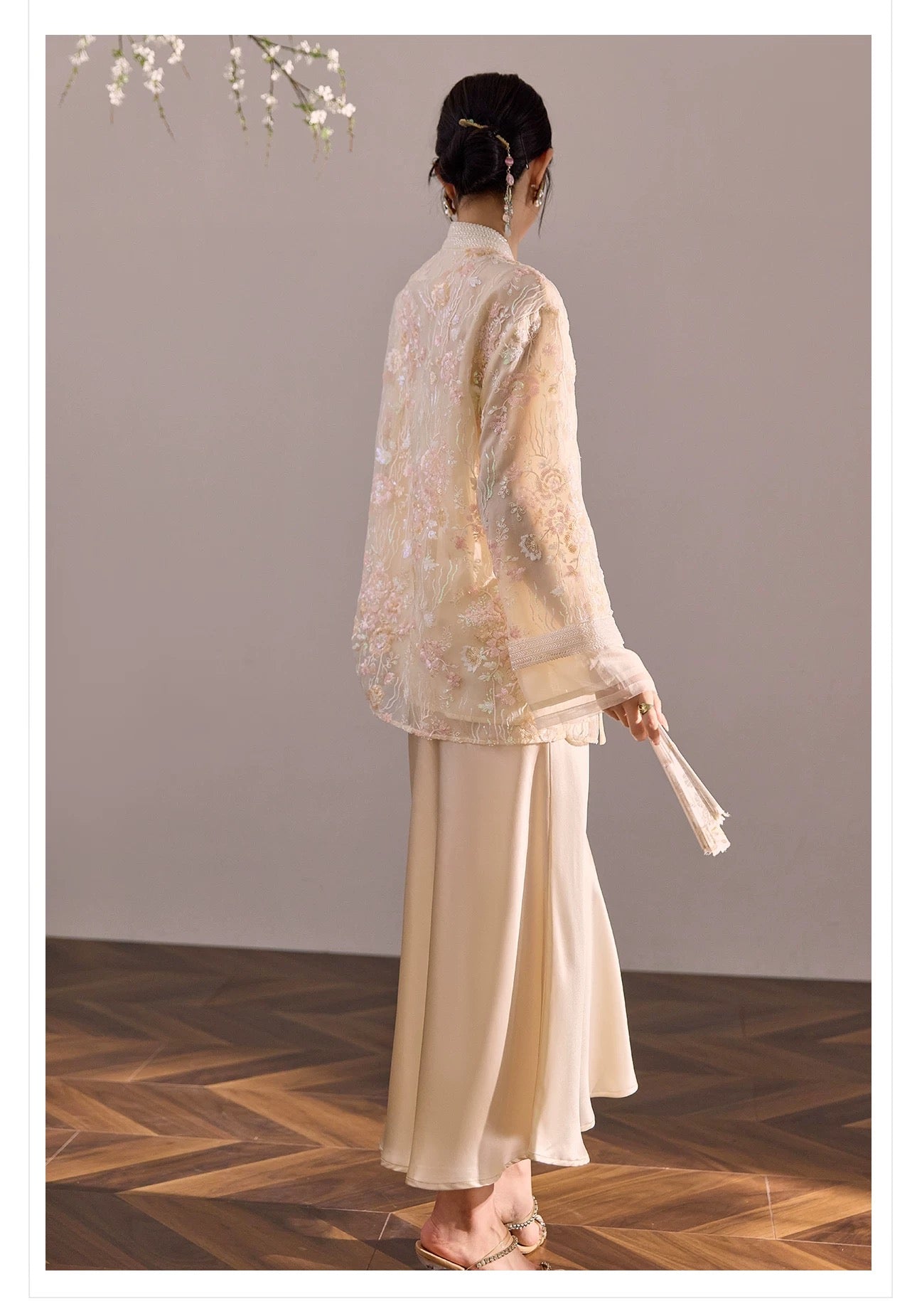 Sahar Noor Kimono