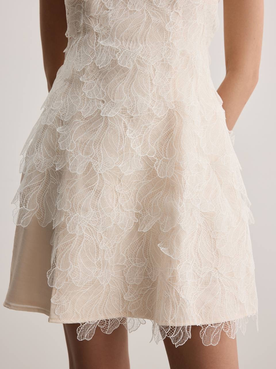 Élise Lace Mini Dress
