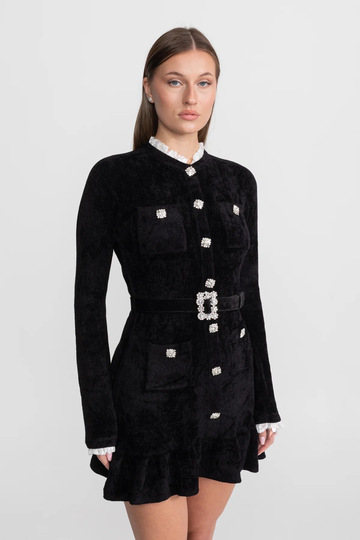 Оксамитова міні-сукня з прикрасами