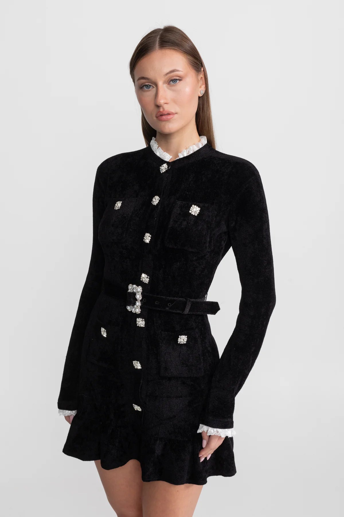 Оксамитова міні-сукня з прикрасами