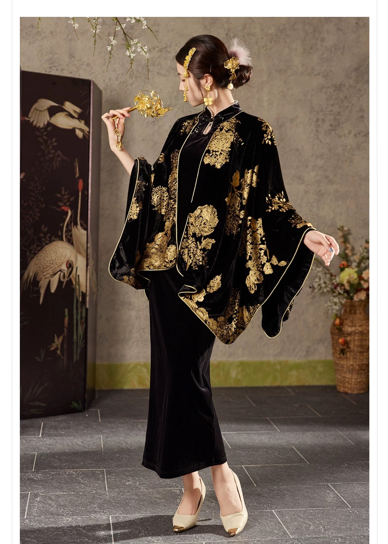 Noor Velvet Maxi Dress Black & Gold
