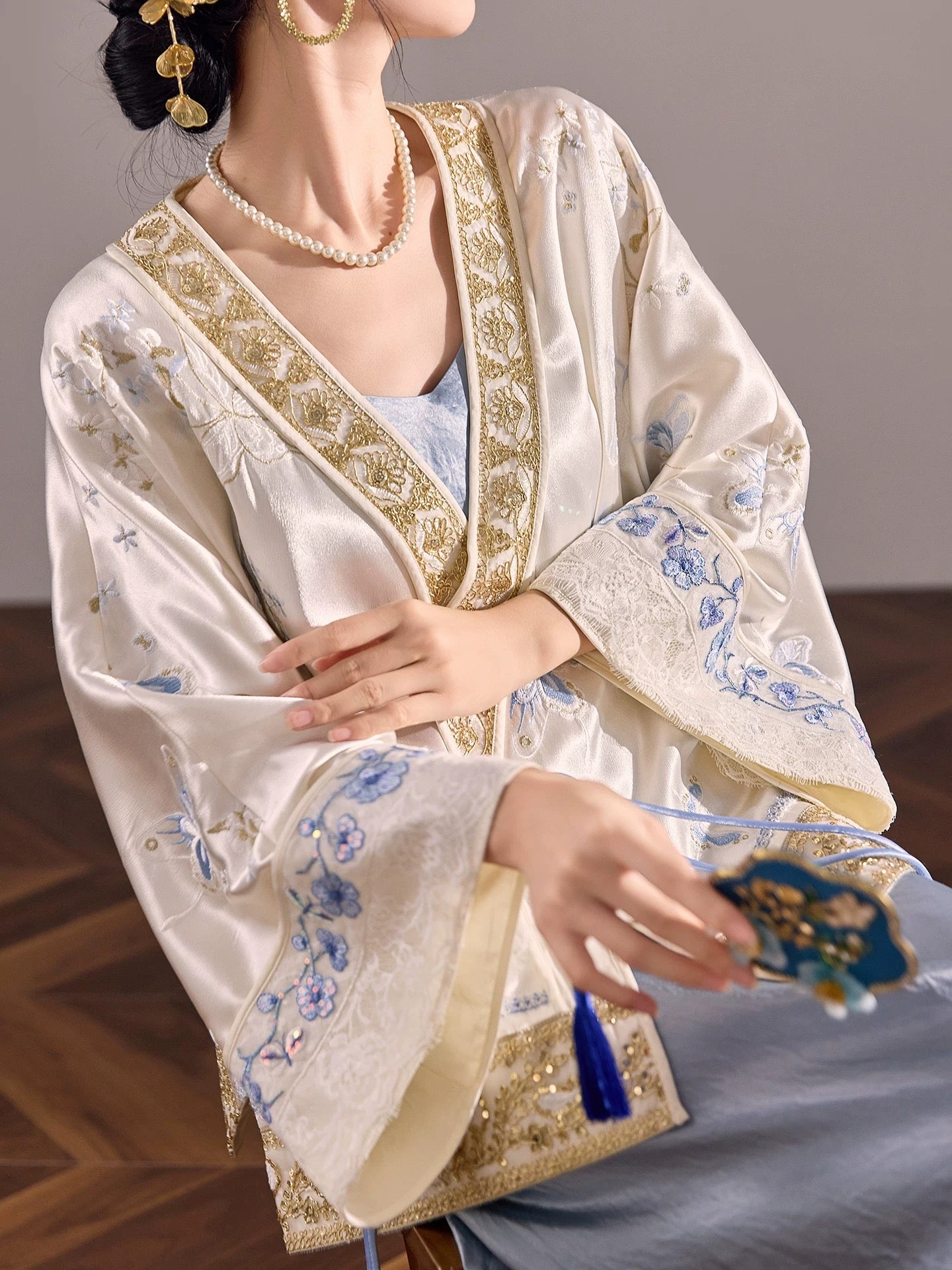 Yue Silk Kimono Pearl