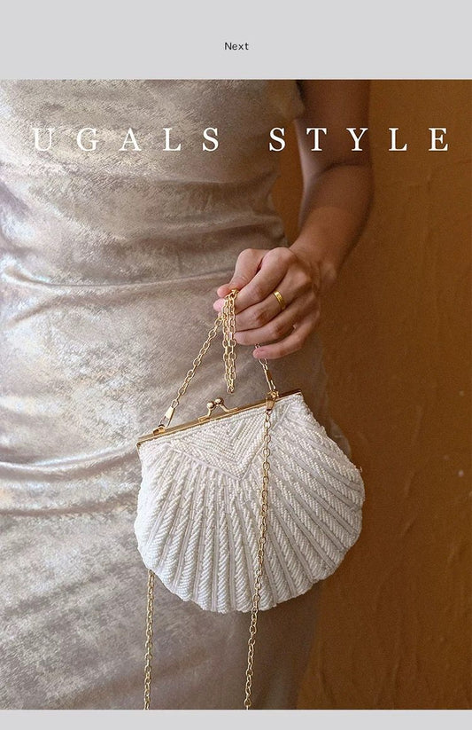 صدفة خرزية عتيقة من يوغالز