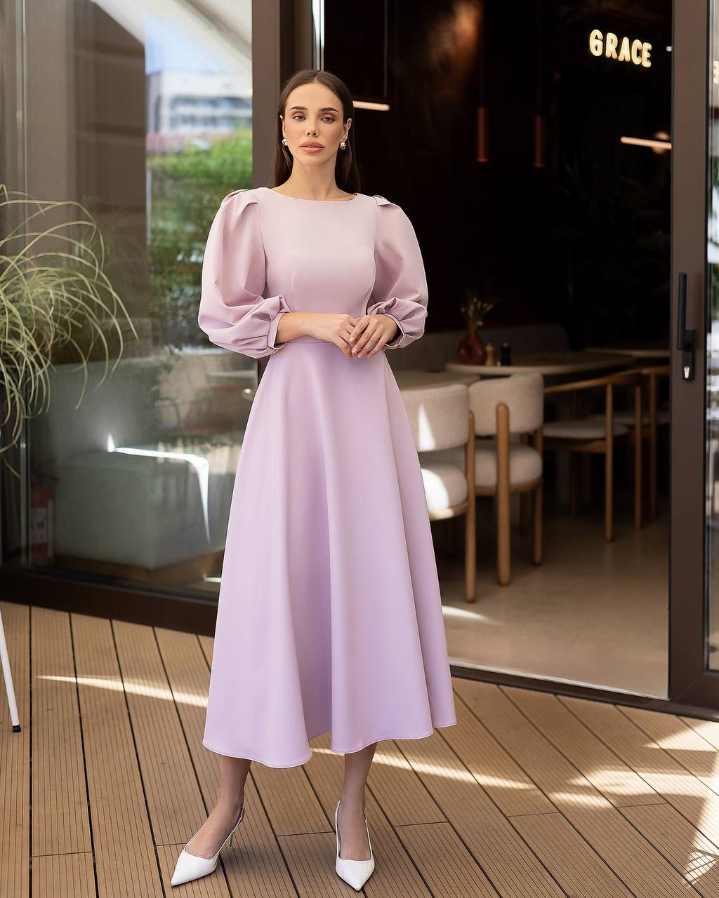 Elegant Open-Back Midi Dress Pink