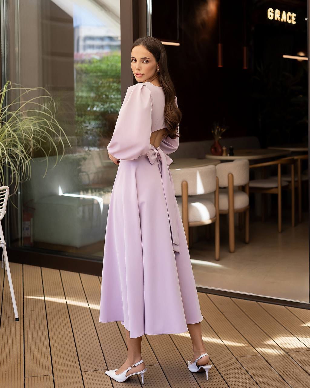 Elegant Open-Back Midi Dress Pink